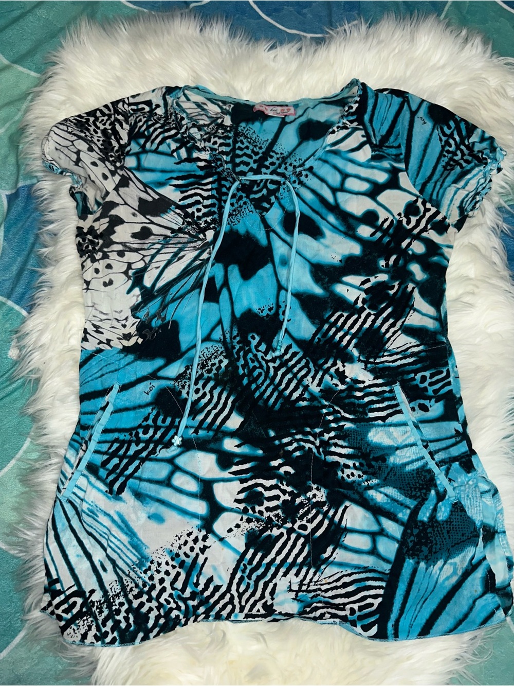 Koi scrub top size small